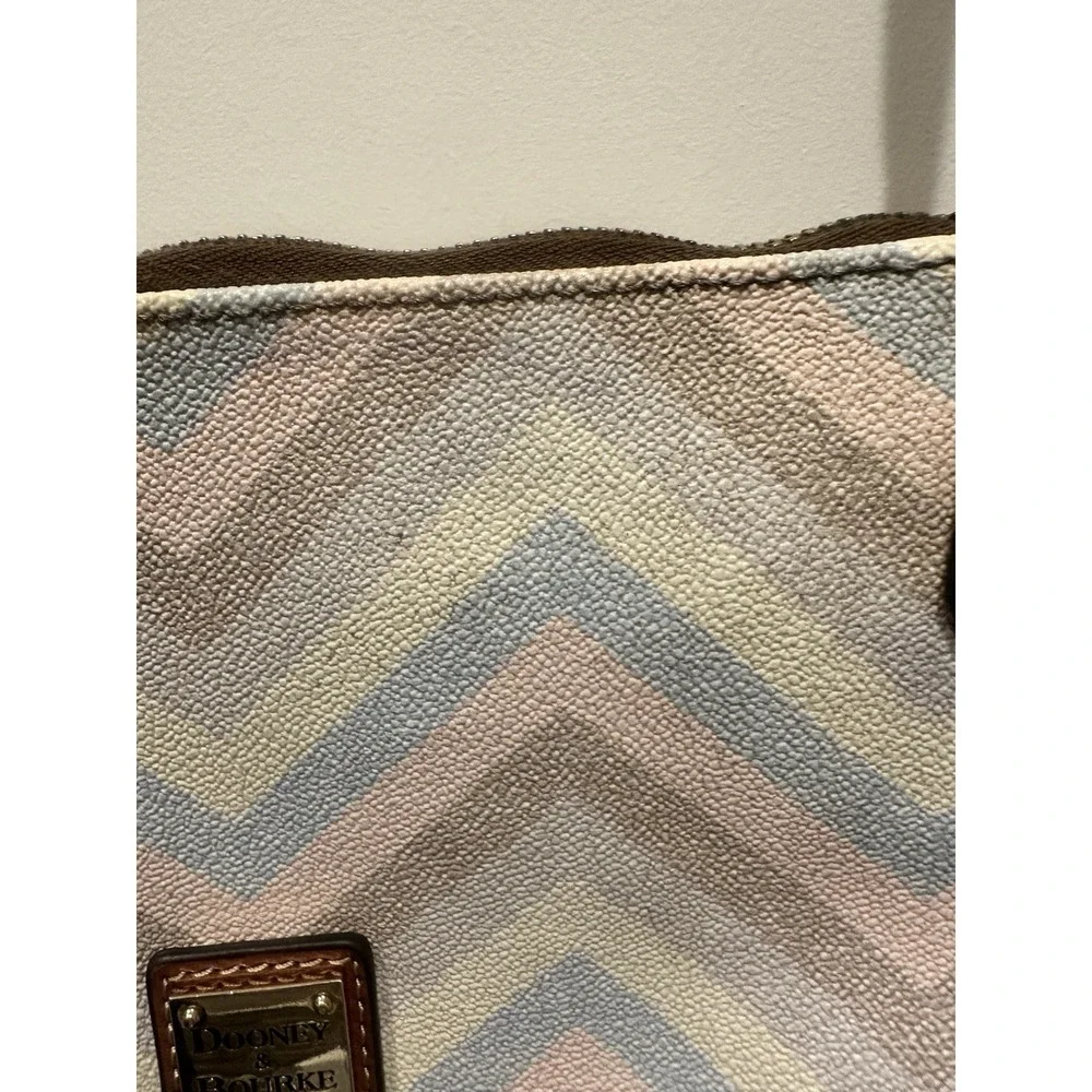 Dooney & Bourke Chevron Suki crossbody bag